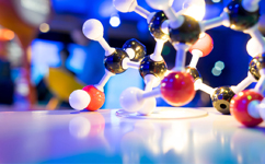 李克強：通過發(fā)展“互聯(lián)網(wǎng)+醫(yī)療”、醫(yī)聯(lián)體等 將優(yōu)質(zhì)醫(yī)療資源下沉